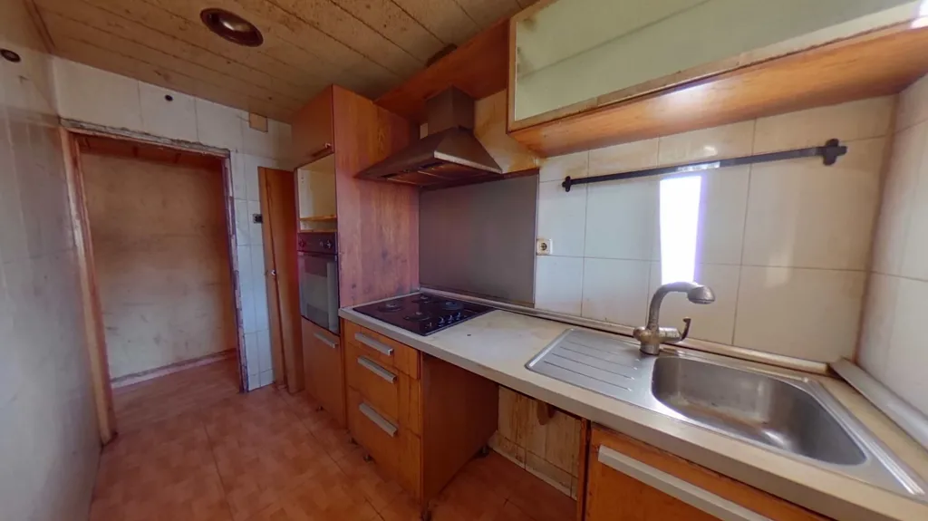 Cuisine - Flat with Metro Access in Cornellà de Llobregat