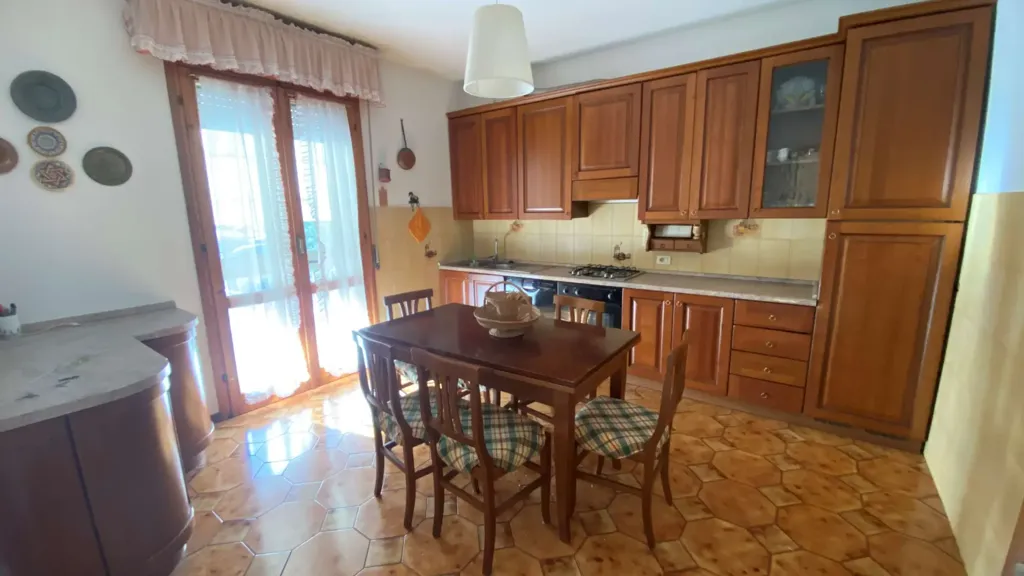 Salle à manger - Terraced Villa with Garden in Carpi