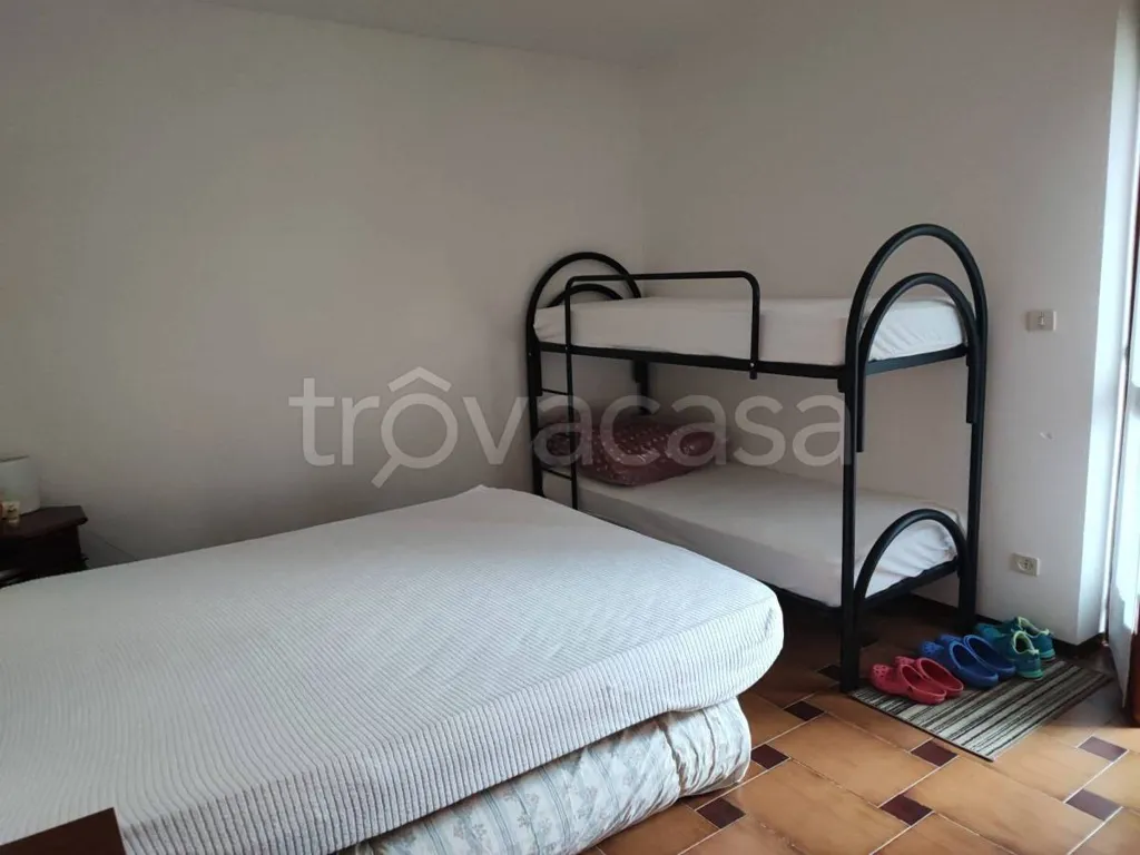 Magamistoad - Central Bungalow with Balcony in Sampeyre