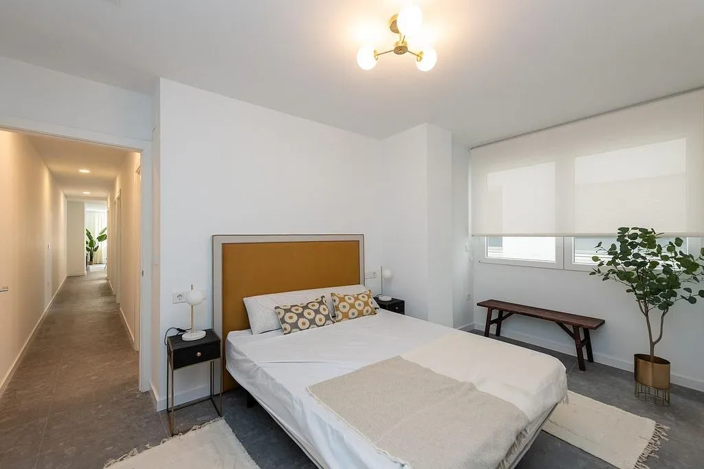 Magamistoad - Contemporary Flat with South View in Ensanche
