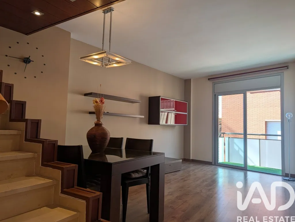 Elutuba - Duplex with EV Charging in Gavà Centre
