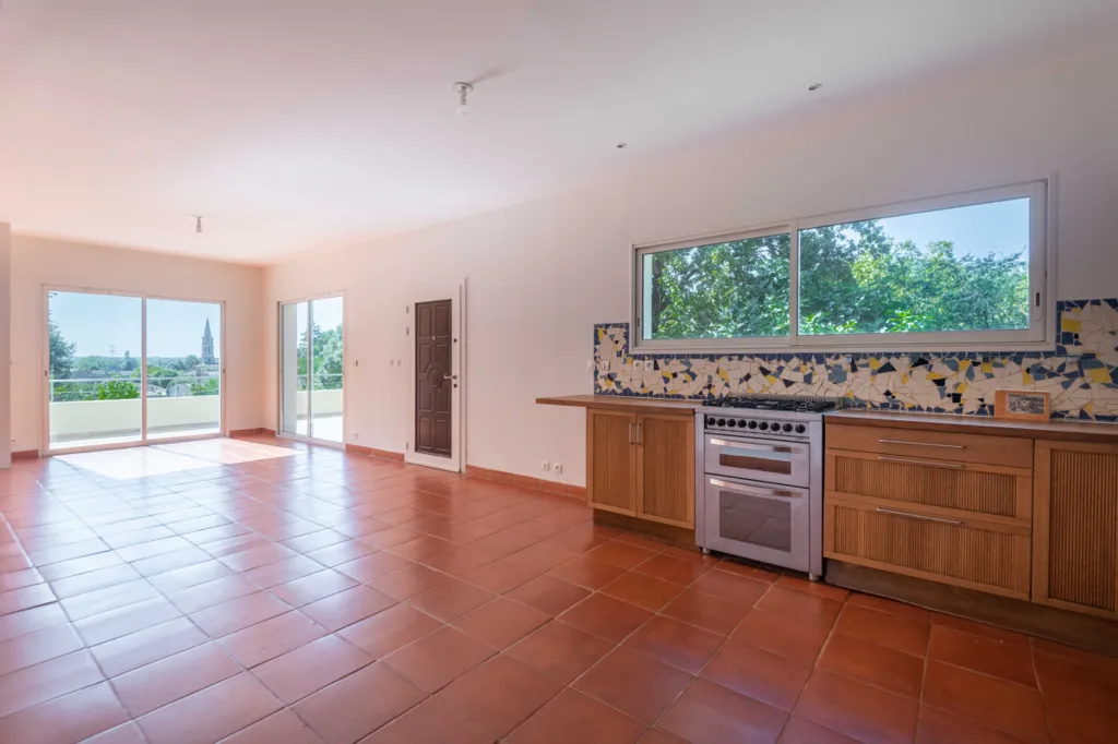 Köök - 5-Piece Villa with Garden Space in Quinsac