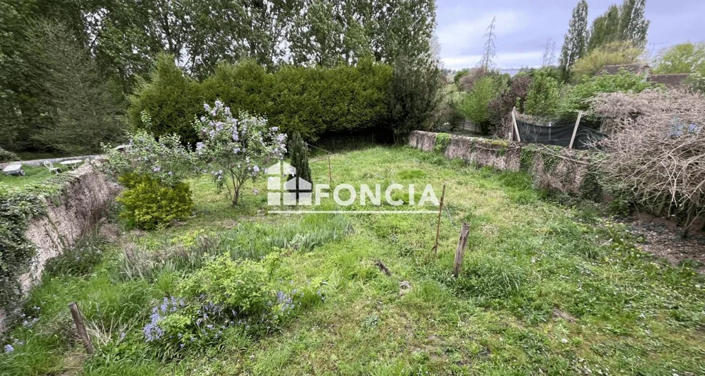 Garden - House with Potential near Connerré Centre
