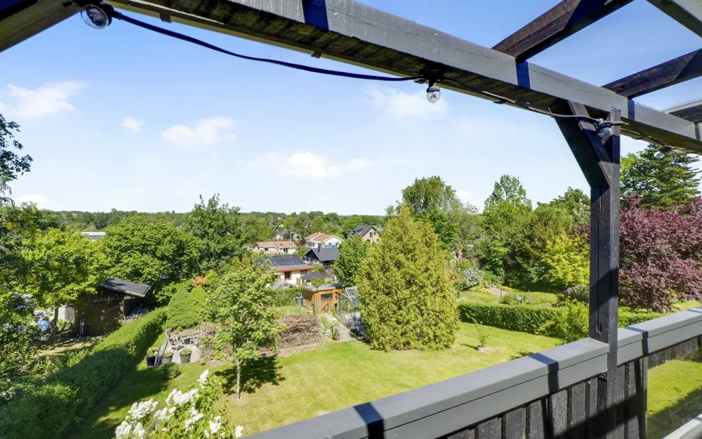 Balcone - Renovated Villa with Garden in Måløv