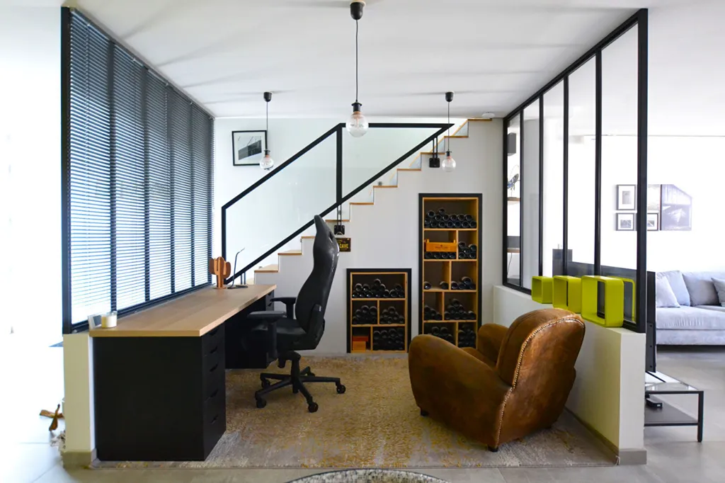 Kabinet - Duplex Loft Apartment with Terrace near Millery Centre