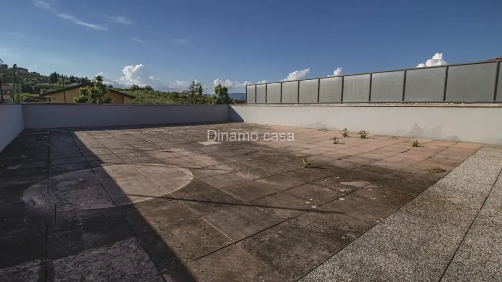 Terrasse - Apartment with Industrial Warehouse in Carmignano
