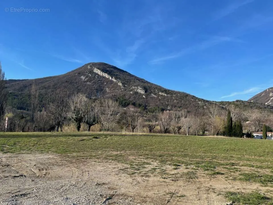 Terrain Viabilisé avec Jardin à Pont-De-Barret