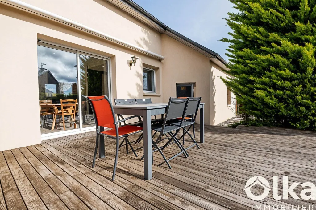 Terrass - House with Pool in Quiet Area