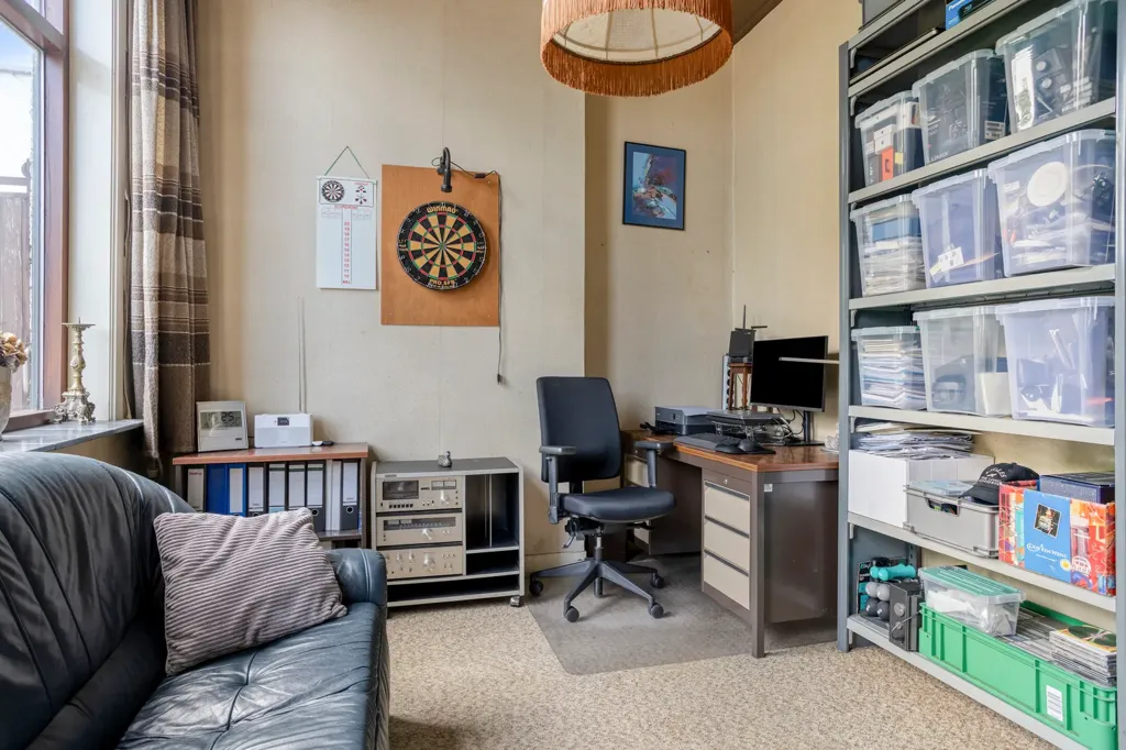 Studio - Monumental House with Garden in Heerle