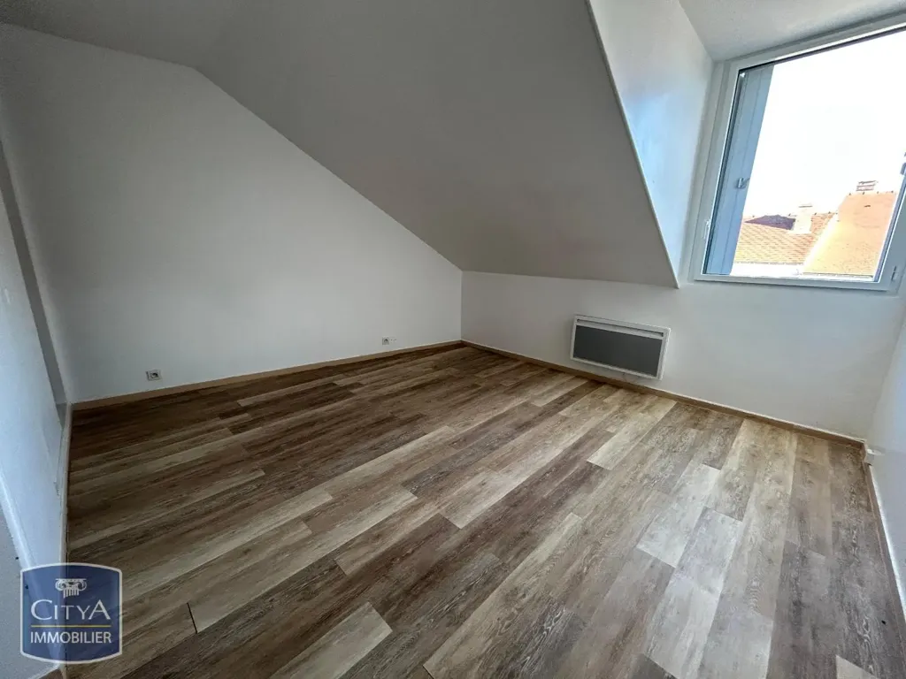 Zimmer - 3-Bedroom Flat with Central Location in Rambouillet