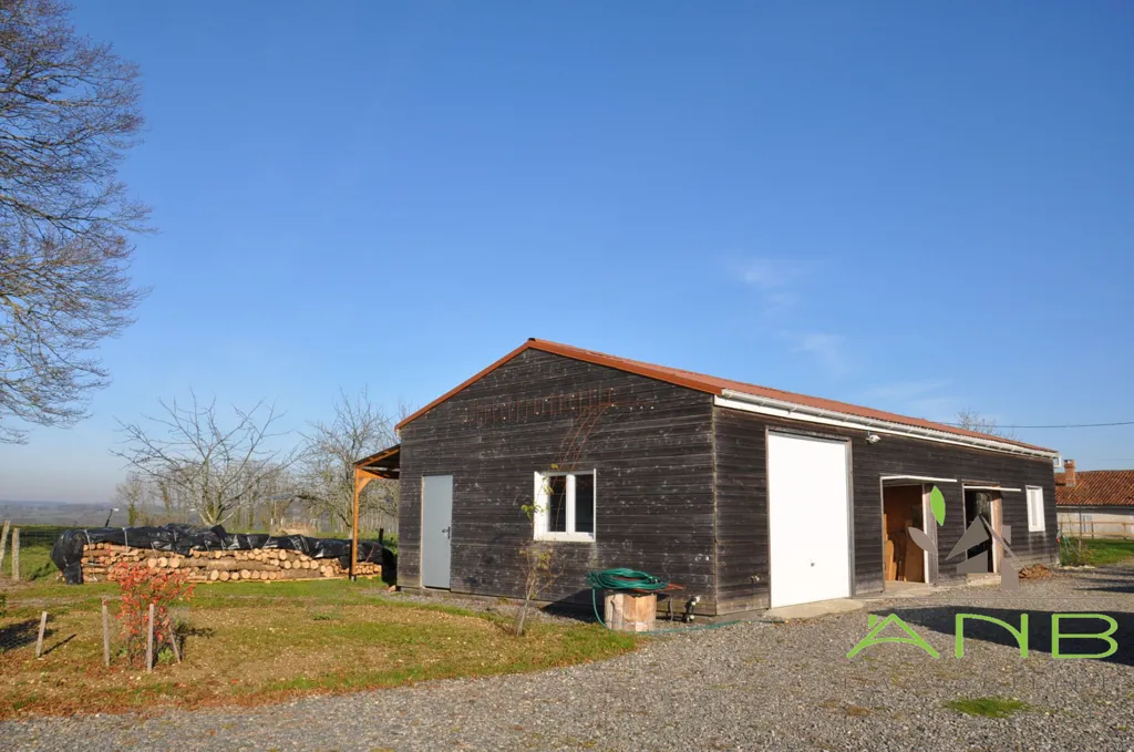 Extérieur - Maison Contemporaine avec Vue Panoramique à Montbron