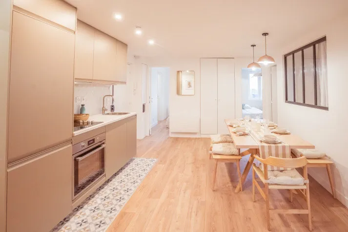 Cuisine - Colocation Meublée de 5 Chambres au 6ᵉ Étage à Noisy-Champs