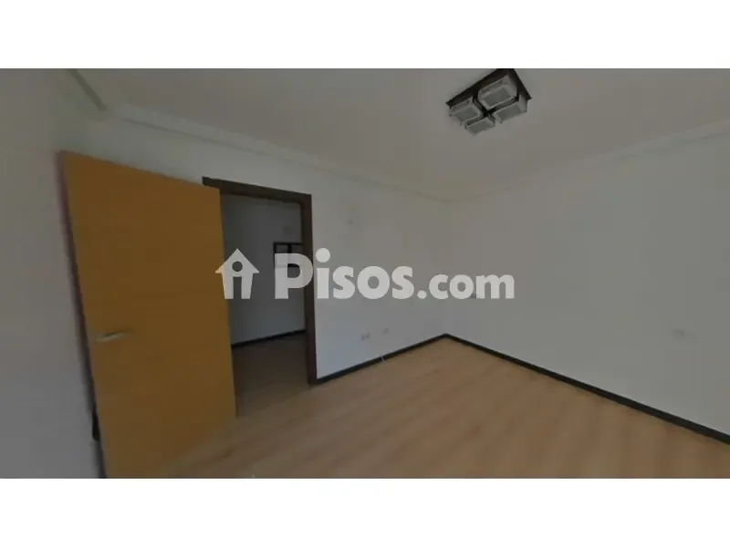 Toad - Apartment with Potential in Calle de los Bomberos