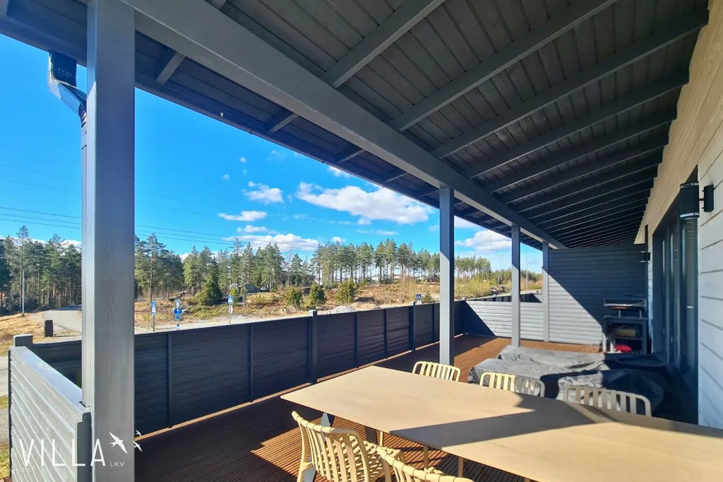 Terrass - Bright Bungalow with Garden in Nokia