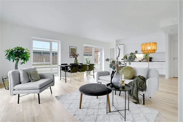Elutuba - Contemporary Apartment with Balcony in Nymarkshaven