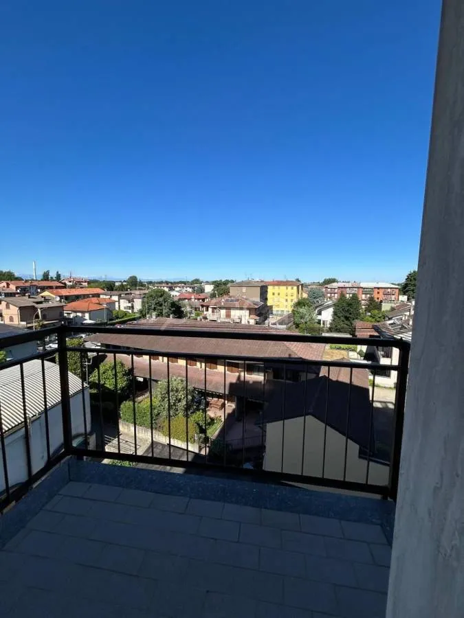 Rõdu - Apartment with Triple Exposure in Lodi Vecchio