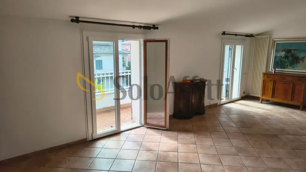 Elutuba - Spacious 5-Bedroom Apartment in Sassuolo