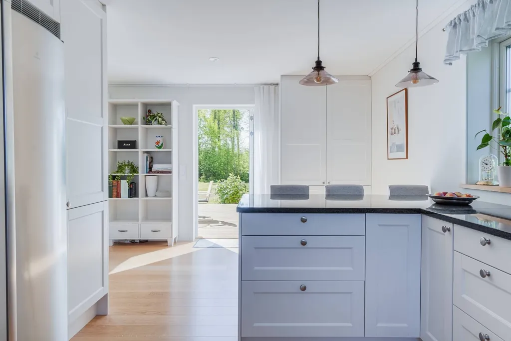 Cuisine - Architectural Villa with Lake View in Järnevid