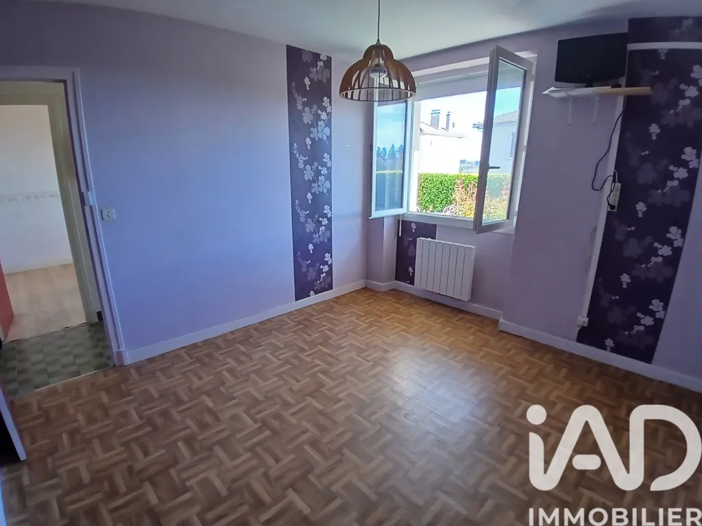 Chambres - Maison Familiale avec Terrasse à Pleaux