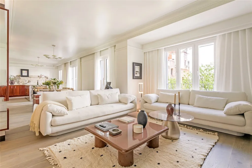 Séjour - Refurbished Residence with Concierge in Salamanca
