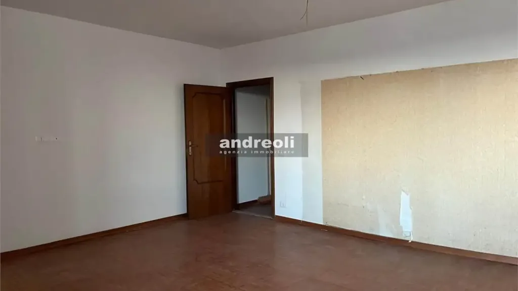 Pièces - Studio Flat for Renovation in Cupramontana