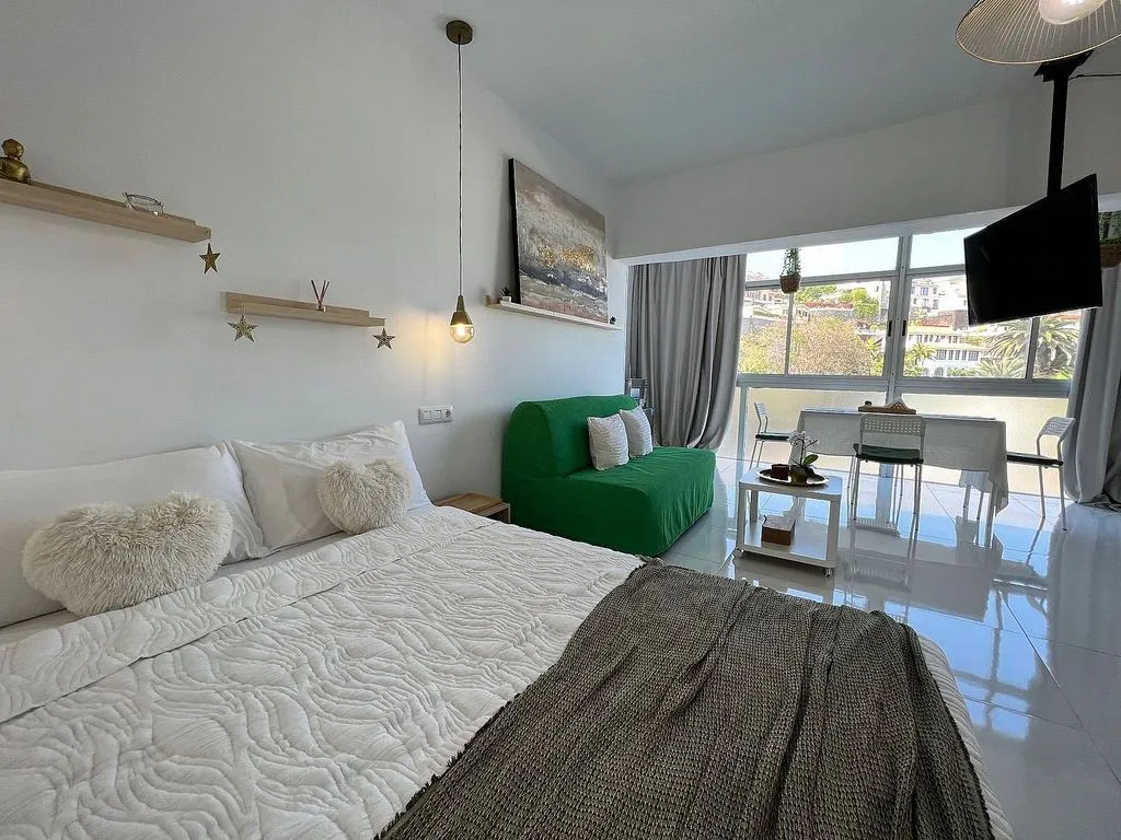 Chambres - Studio with Pool in San Antonio - Las Arenas