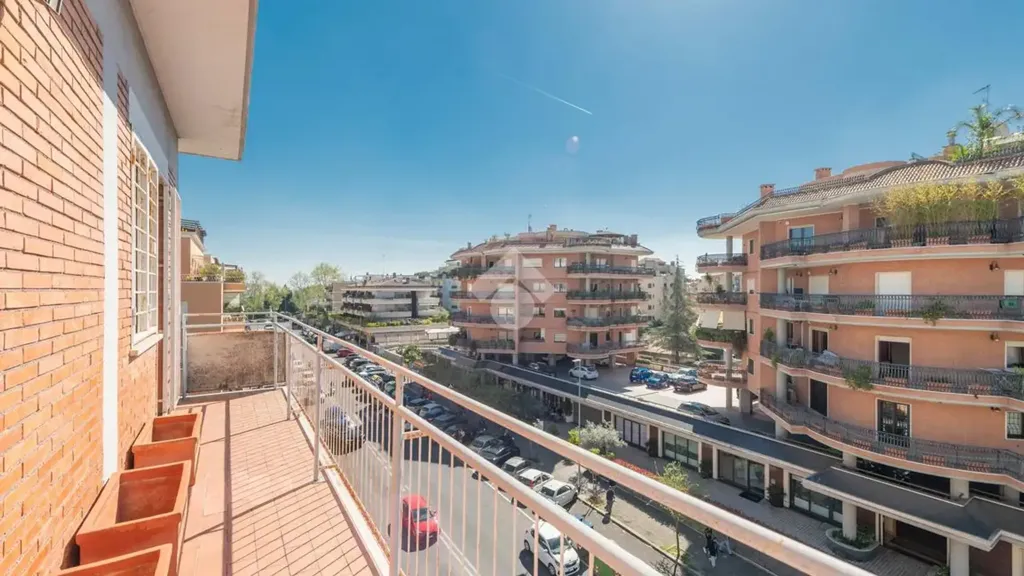 Balcone - Apartment with Panoramic Balcony in Rome