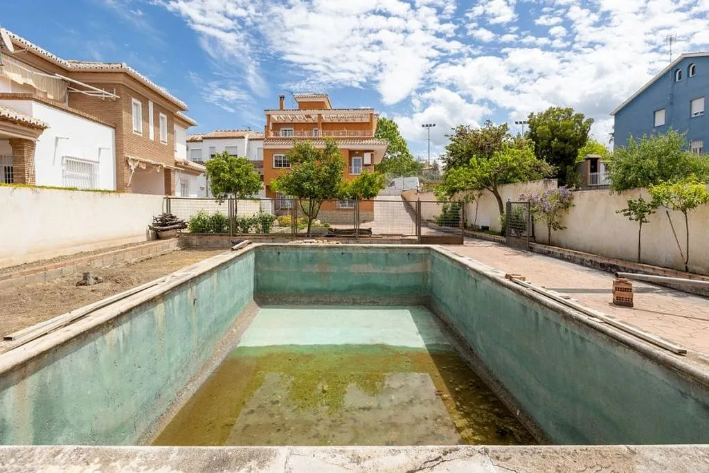Piscina - Chalet with Pool and Terrace in Huétor Vega
