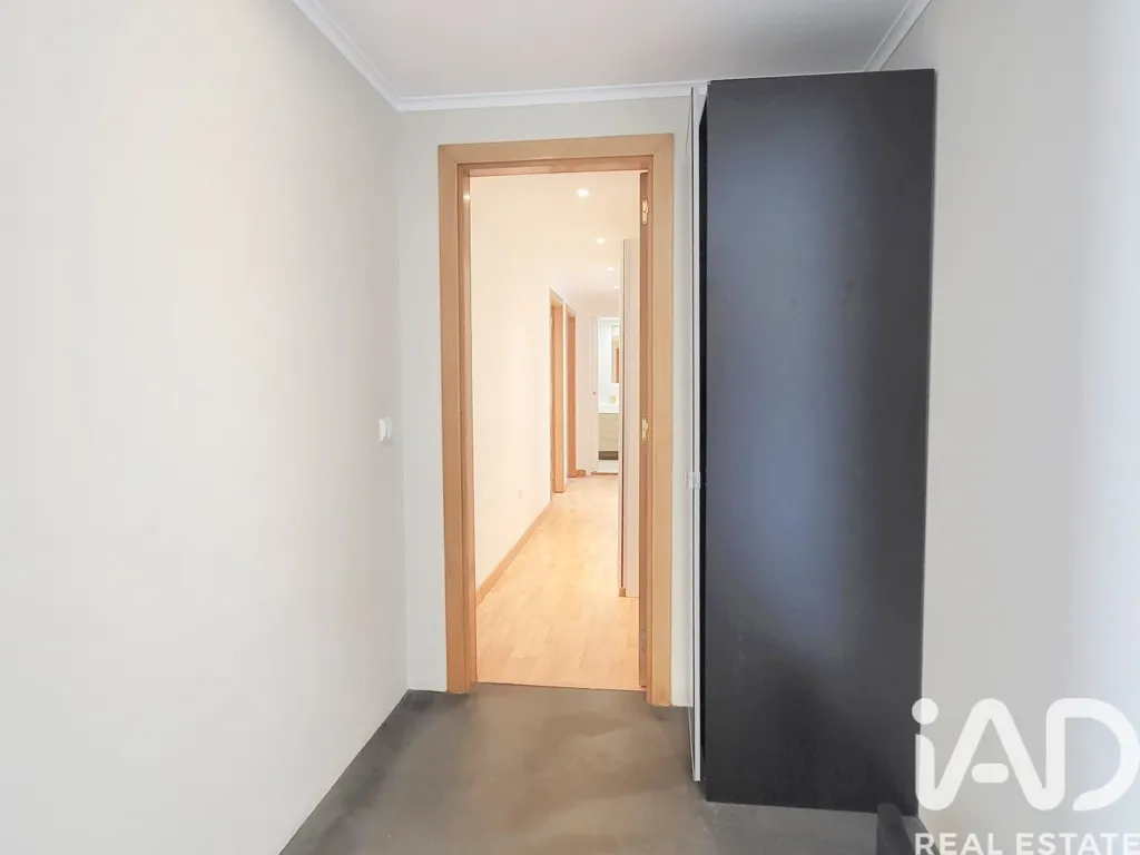 Hallway - T3 Apartment with Spacious Terrace in Alfragide