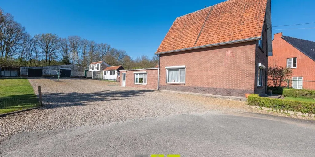Välivaade - Detached House with Garden in Neeroeteren