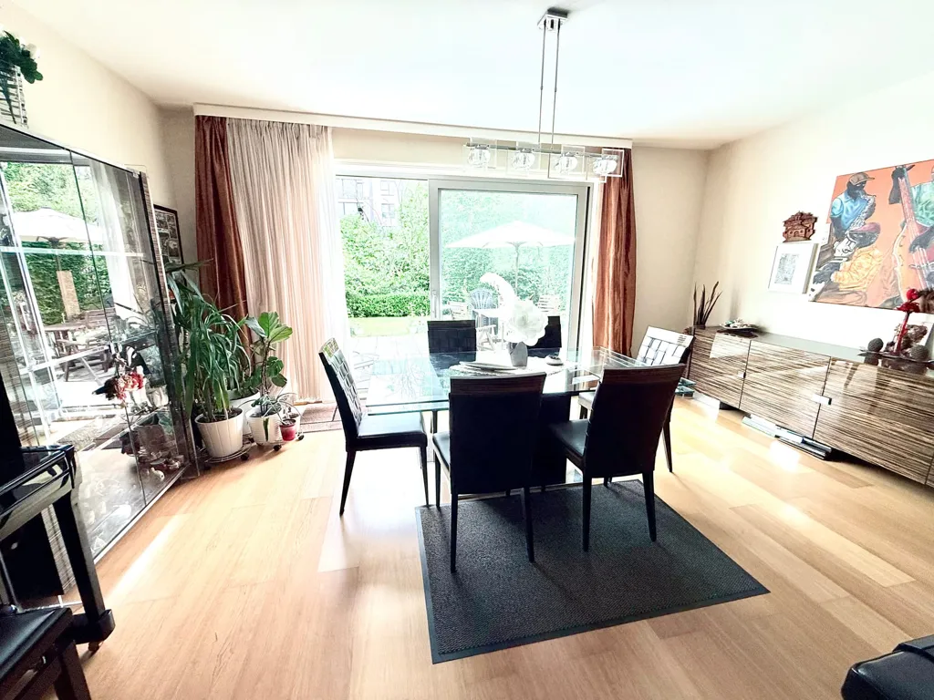 Söögituba - Duplex with Garden in Woluwe-St-Lambert