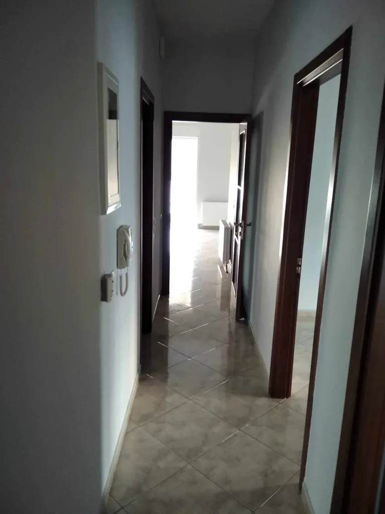 4-toaline korter asukohas Athens