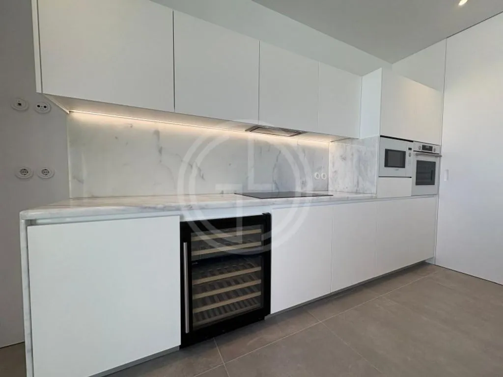 Cuisine - Seafront Villa with Pool in Albufeira