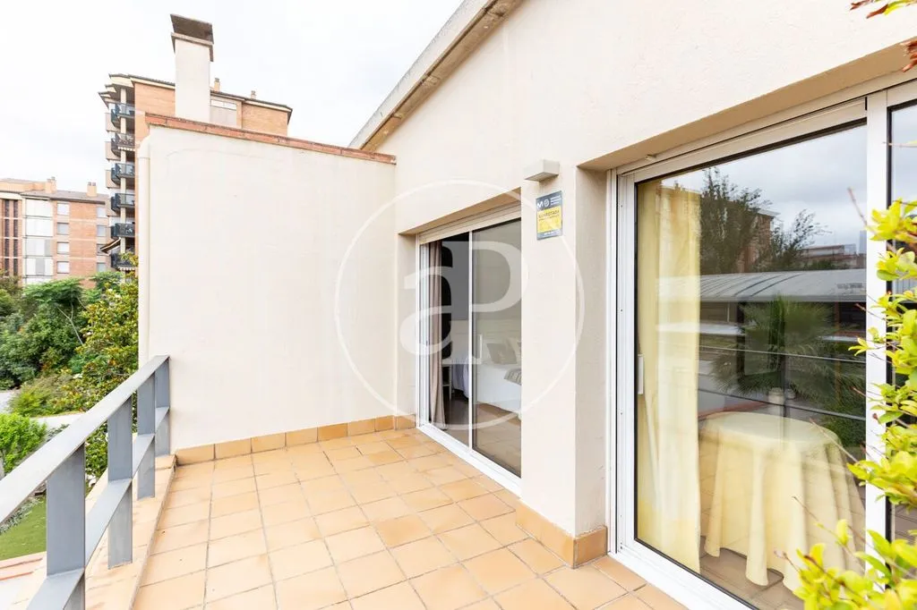 Terrasse - Luxury Townhouse with Pool in Sabadell Centre