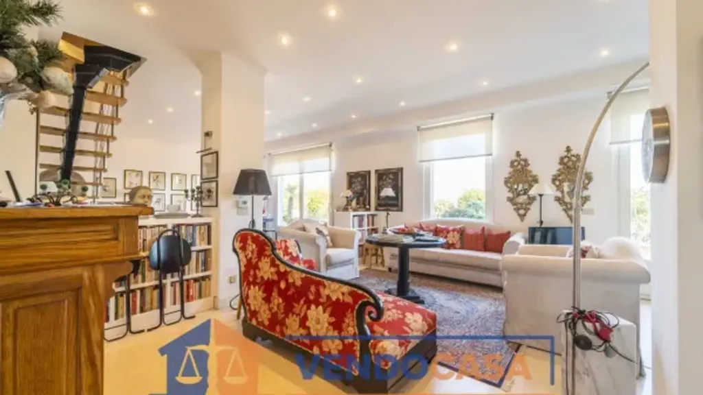 Elutuba - Luxury Penthouse with Panoramic Terrace in Cuneo