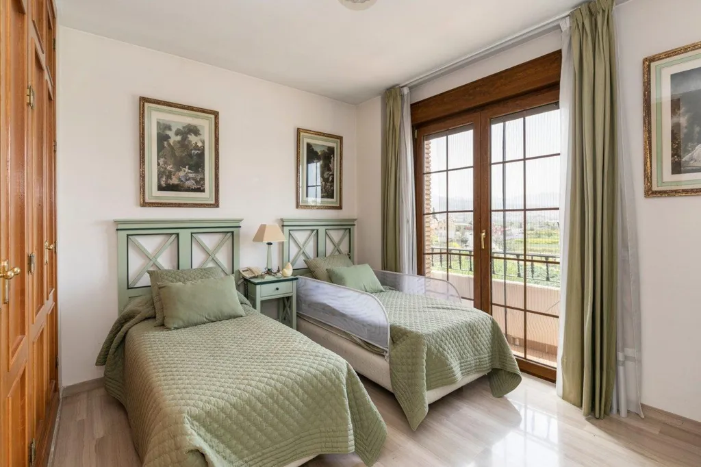 Magamistoad - Versatile Villa with Private Pool in Huétor Vega