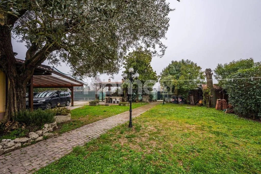 Aed - Luxury Villa with Pool in Zola Predosa