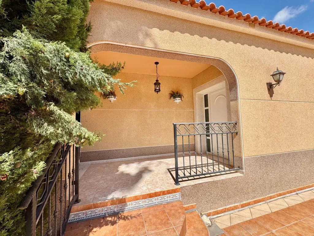 Terrass - Villa with Studio in Dolores