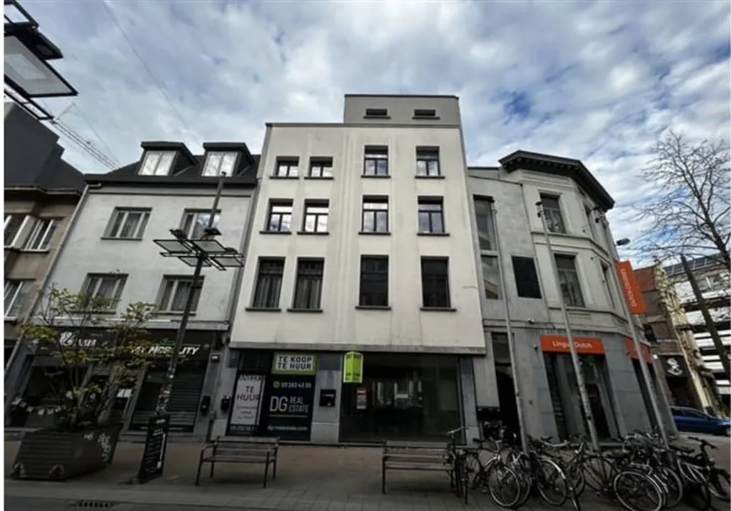 1 magamistoaga korter asukohas Antwerpen