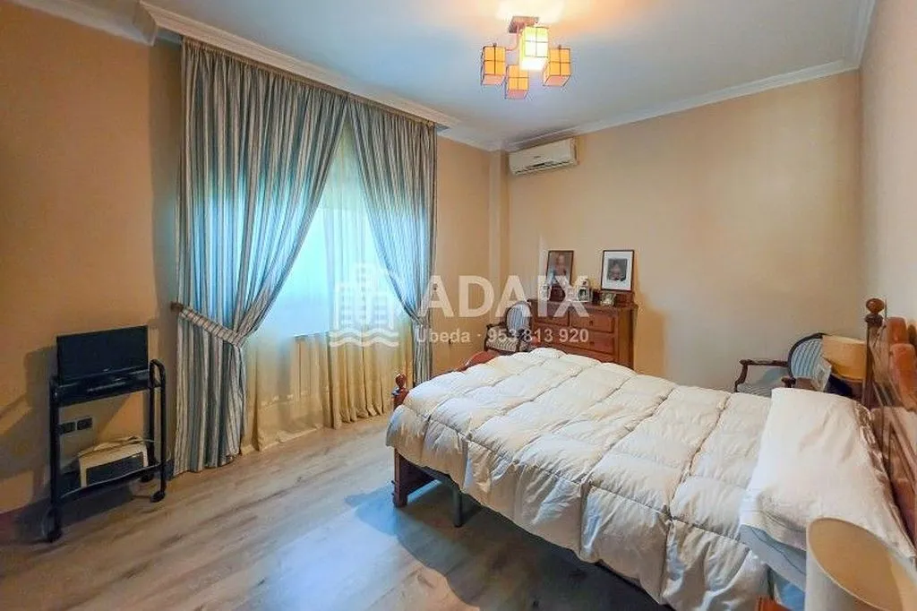 Bedrooms - Chalet with Pool in Baeza, Jaén