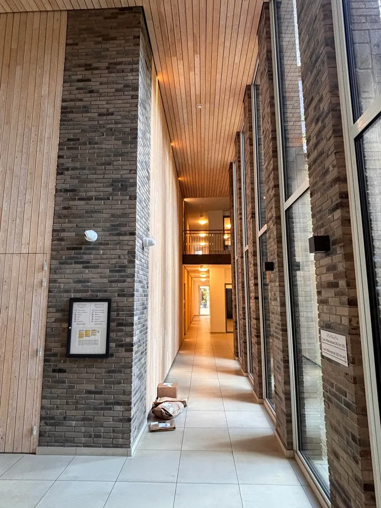 Esik - Modern Apartment with Balcony in Amsterdam