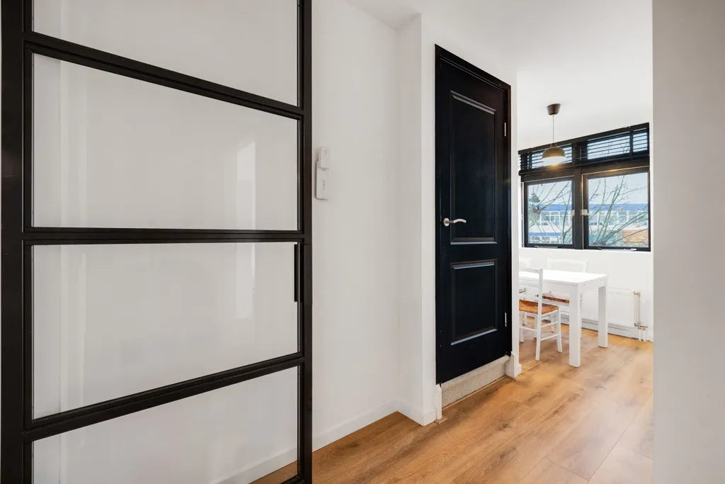 Entrée - Maisonette with Rooftop Terrace near Rotterdam Centraal