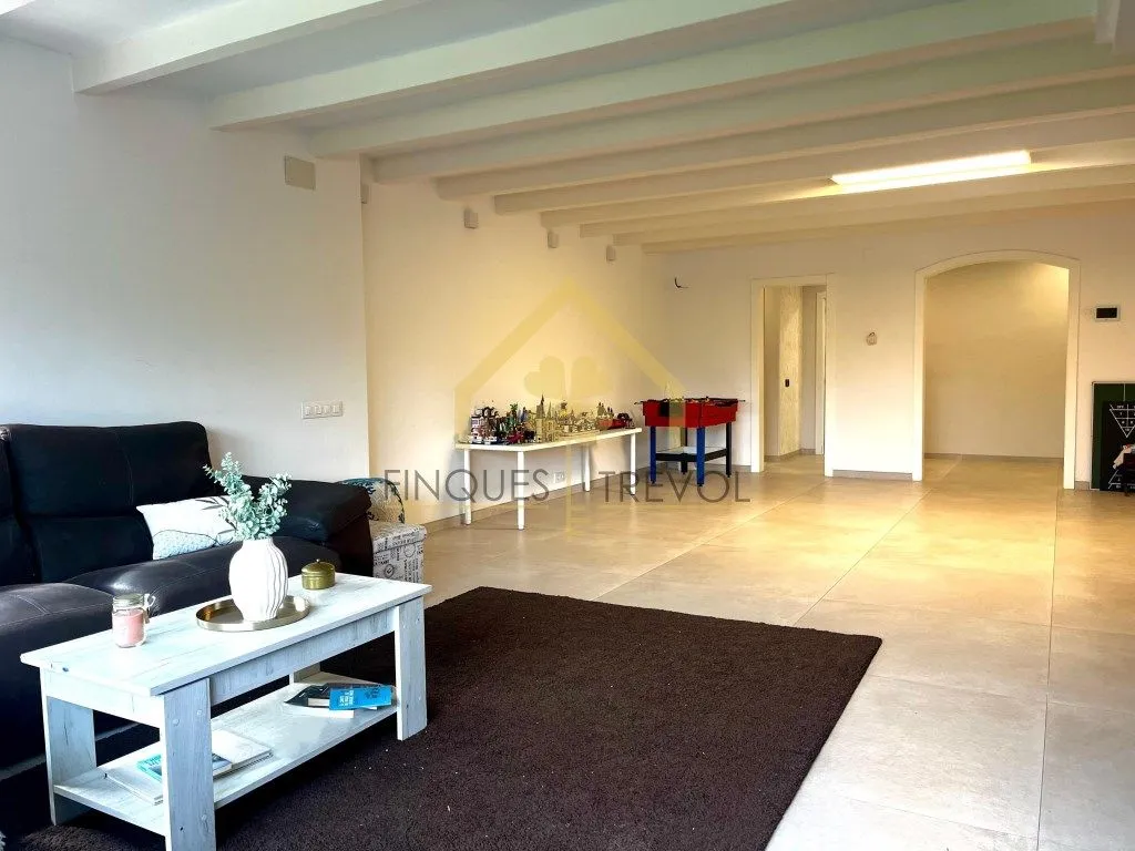 Living Room - Luxury House with Pool in La Garriga