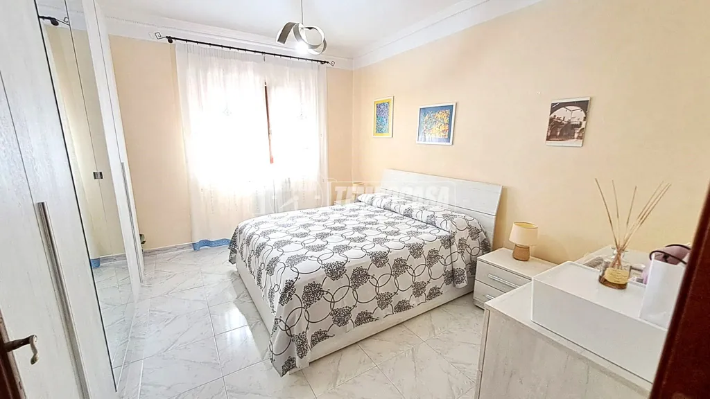 Chambres - Three-Bedroom Apartment with Balcony in Adelfia