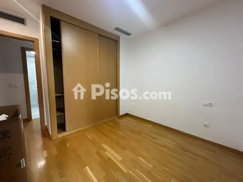 Magamistoad - Bright Apartment with Garden Views in Ponferrada