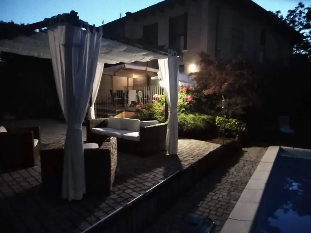 Piscina - Luxury Terraced House with Pool in Parma