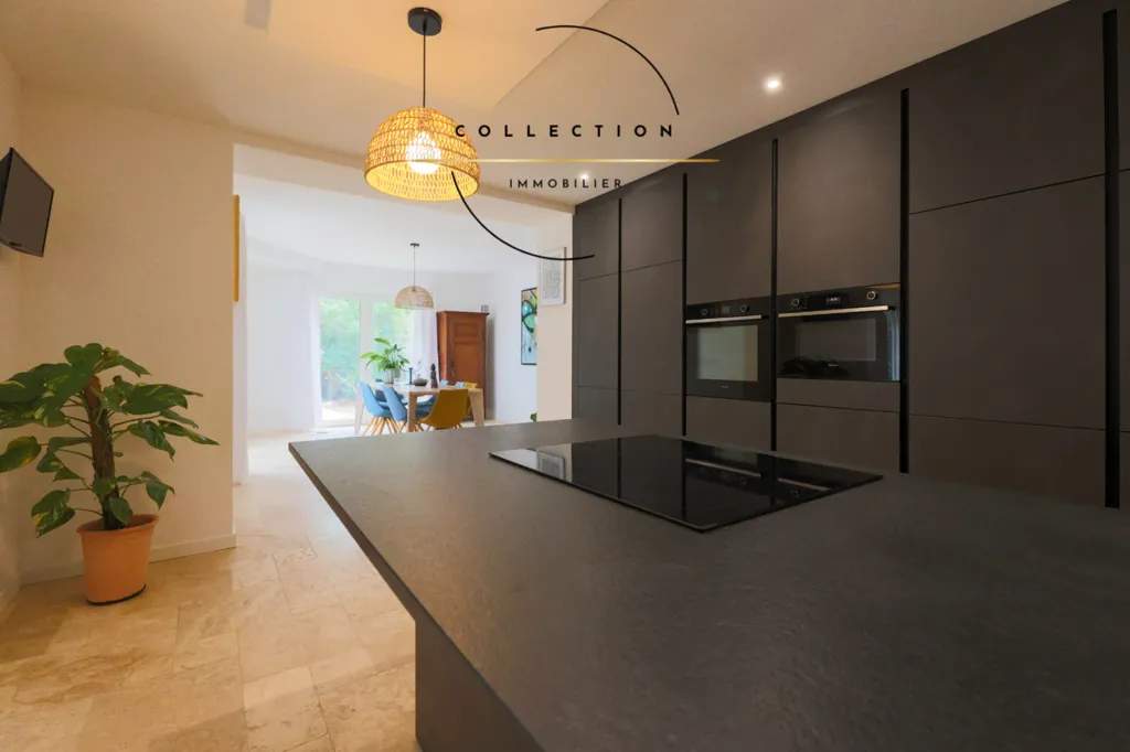 Cuisine - Villa Rénovée avec Piscine à Montpellier