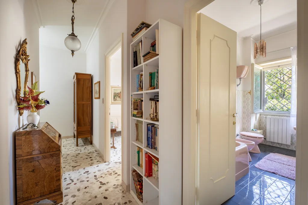 Ingresso - Apartment with Terrace in Talenti, Rome