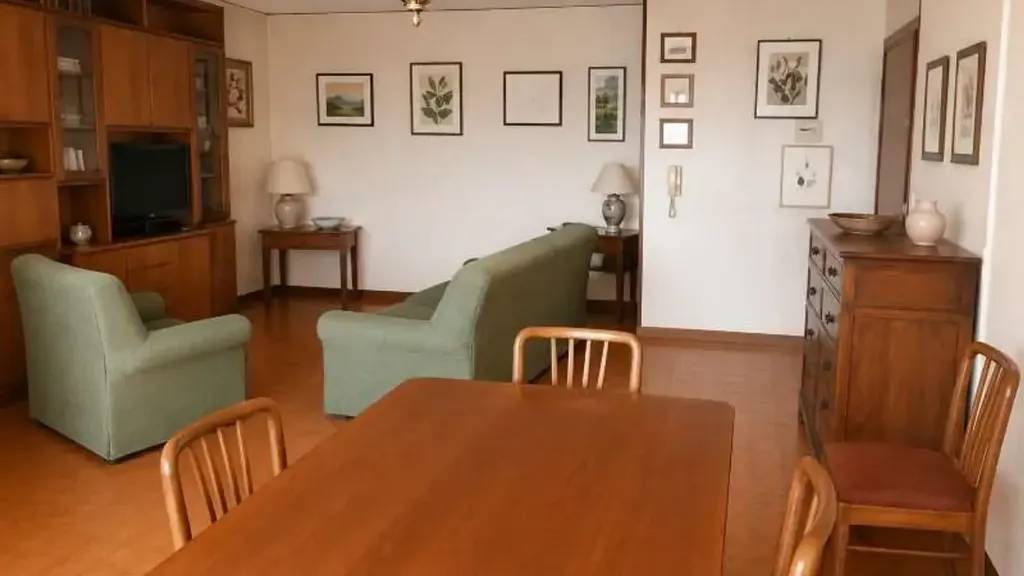 Séjour - Spacious Apartment with Terrace in Modena