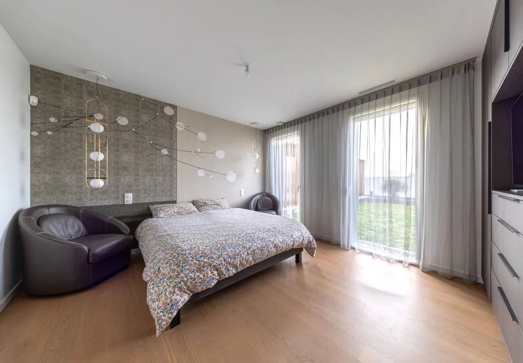 Magamistoad - Architect-Designed Villa with Pool in Aizenay